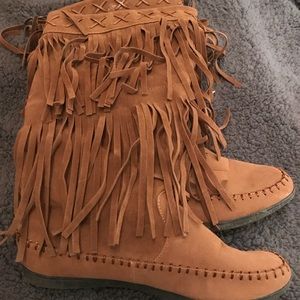 Brown moccasin boots brand new